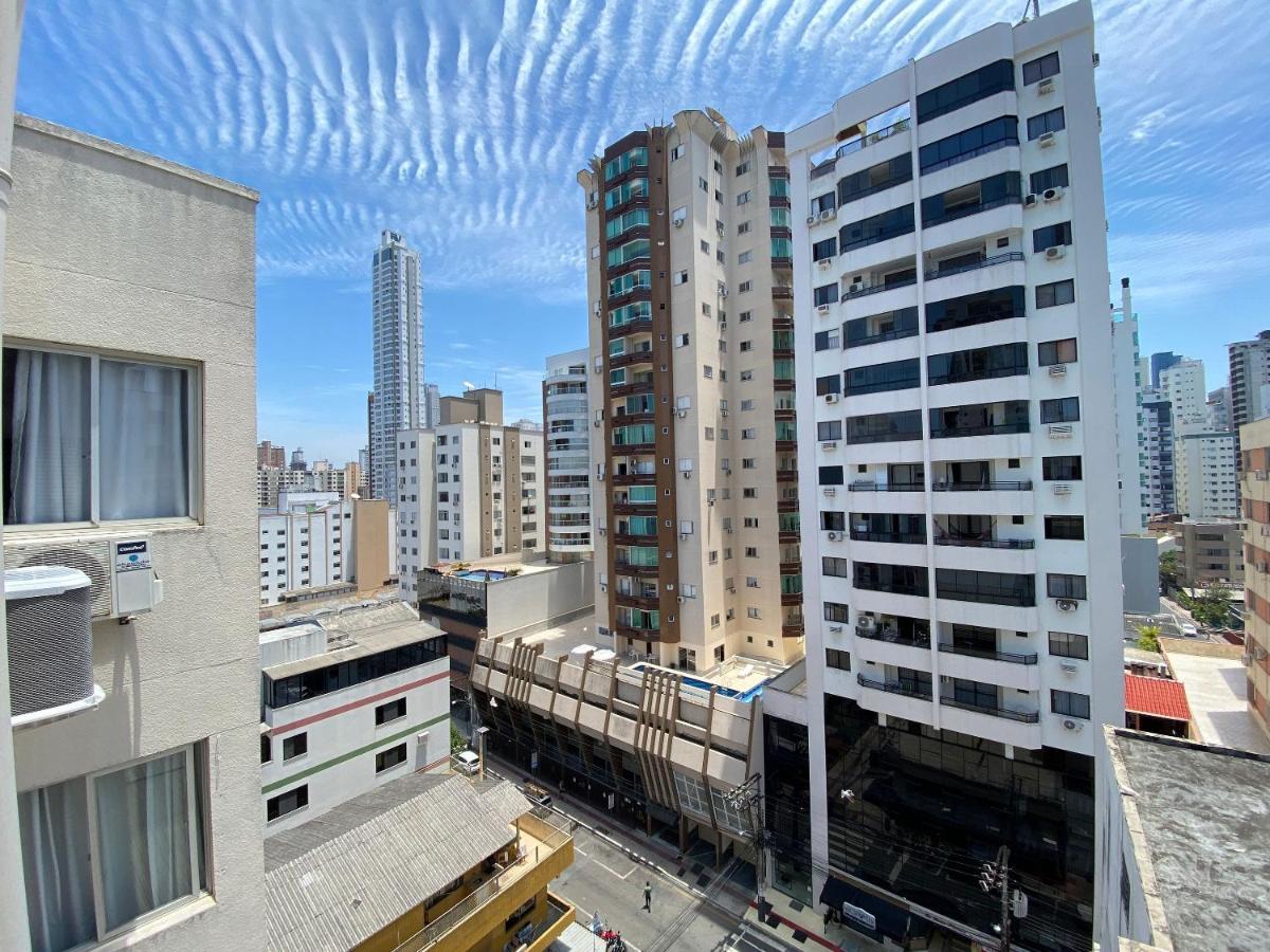 JGD94 - 2 Dorm, Amplo, Climatizado, Bela Vista, Ao lado do Calçadão, Garagem, Wi-Fi Balneario Camboriu Exterior foto